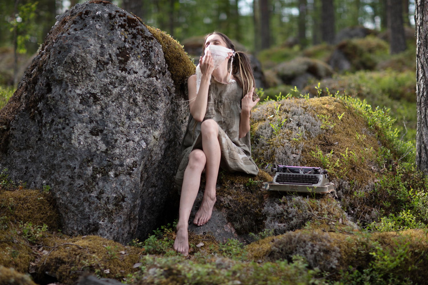 Boulder and typewriter, same frame, before